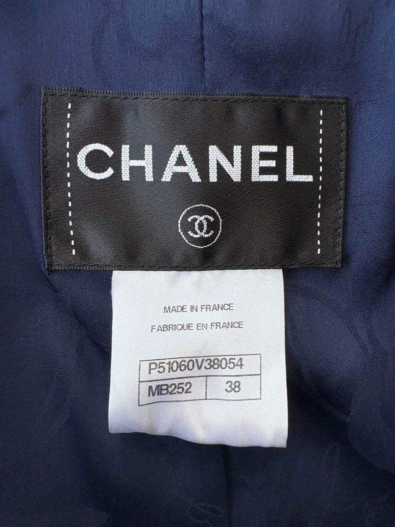 Chanel Chanel Blue Tweed Jacket with Buttons - dmc Size US M / EU 48-50 / 2 - 6 Thumbnail