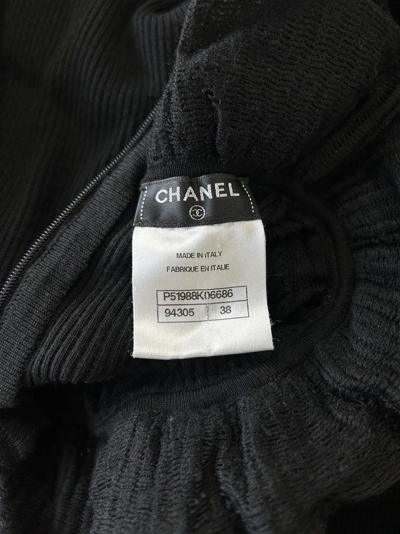 Chanel Black Knit Top with Ruffled Collar and Sleeves - dmc Size US M / EU 48-50 / 2 - 6 Thumbnail