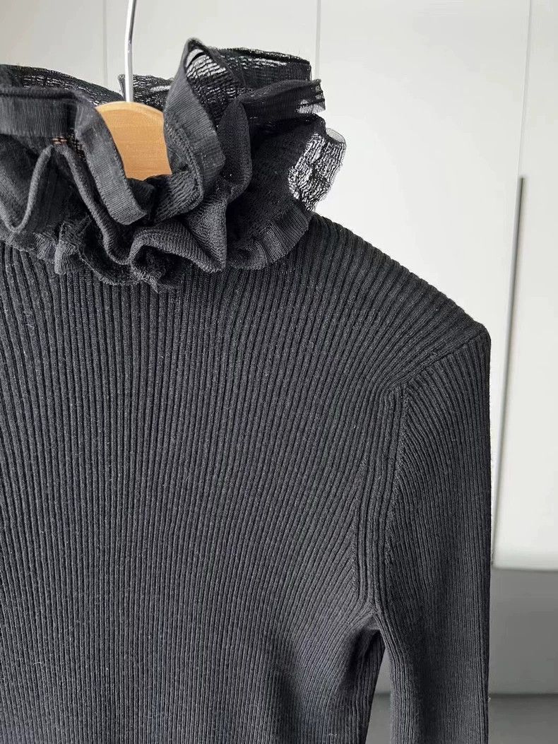 Chanel Black Knit Top with Ruffled Collar and Sleeves - dmc Size US M / EU 48-50 / 2 - 2 Thumbnail