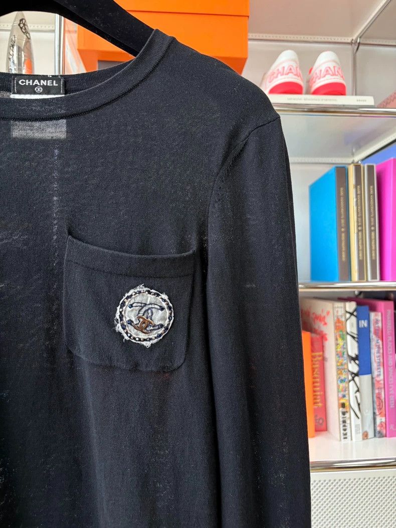Chanel Chanel Black Long Sleeve Top with Logo Design - dmc Size US XS / EU 42 / 0 - 3 Thumbnail