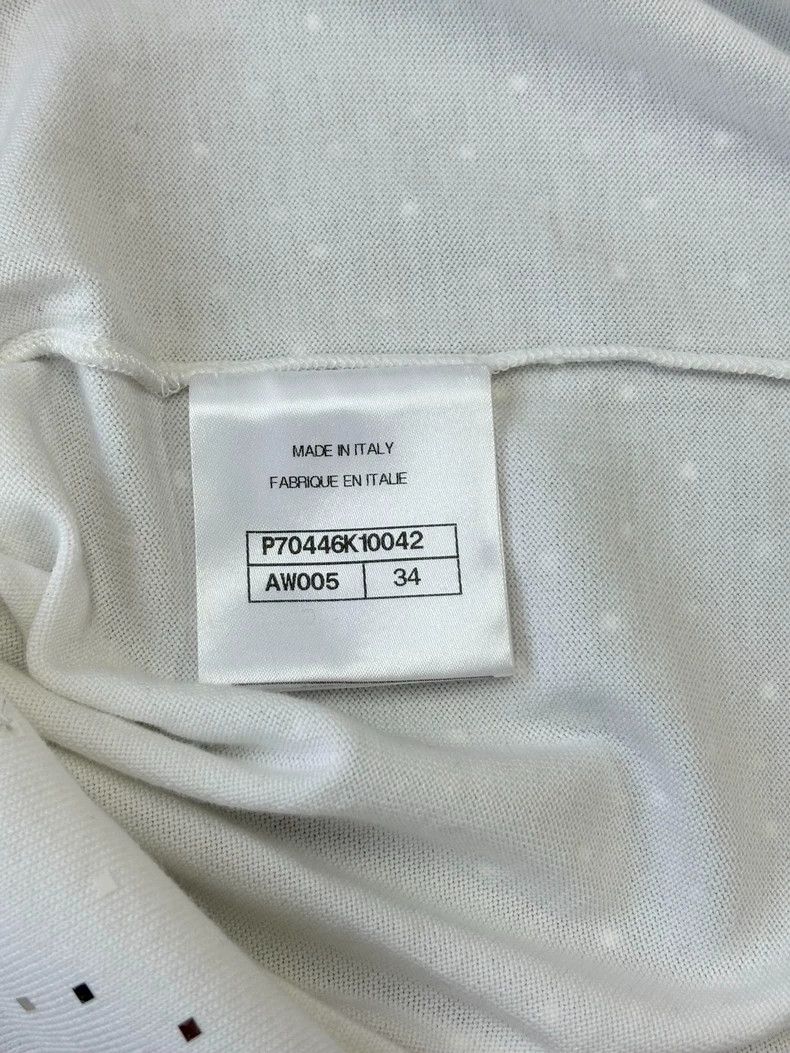 Chanel Chanel Logo White Round Neck T-Shirt - dmc Size US S / EU 44-46 / 1 - 5 Thumbnail