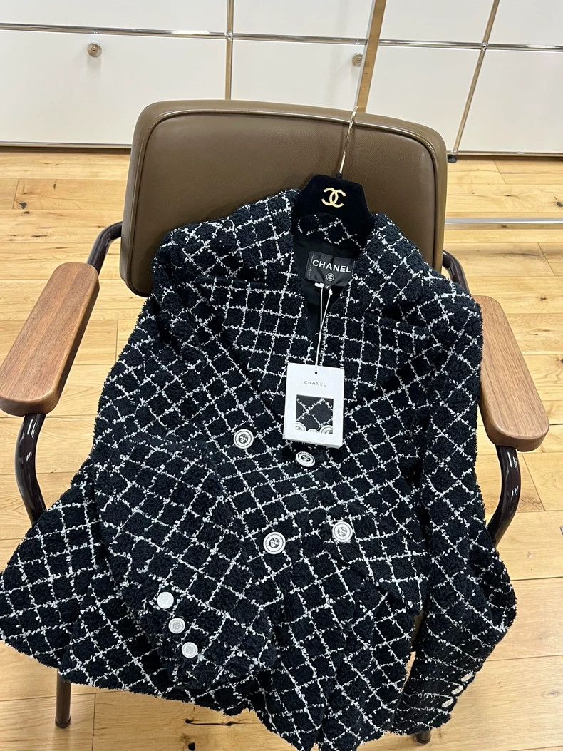 Chanel Chanel Black and White Check Tweed Jacket - dmc Size US XL / EU 56 / 4 - 9 Thumbnail