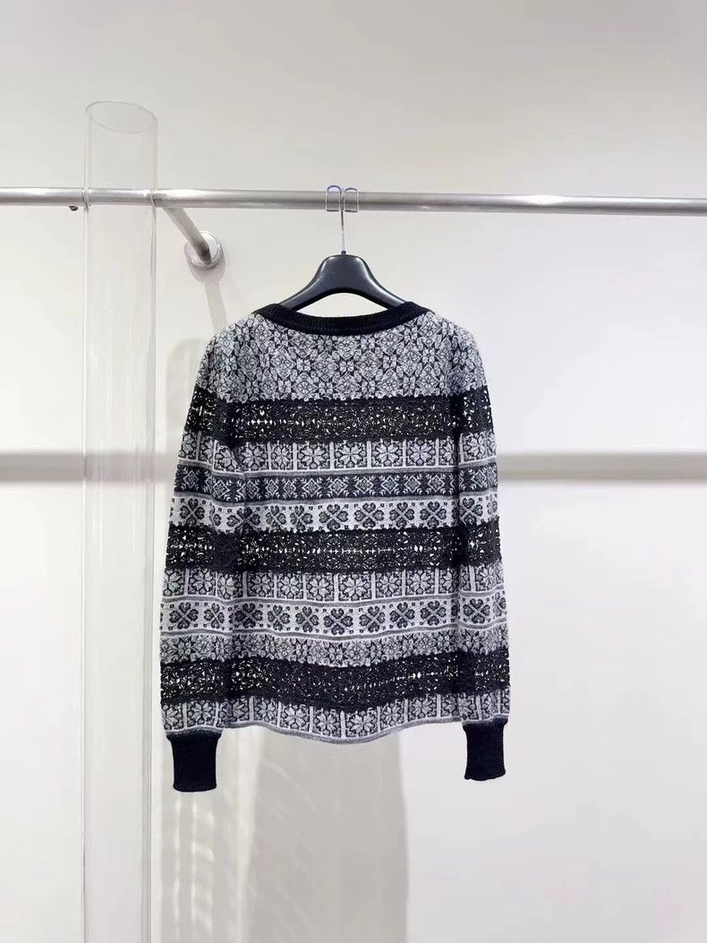 Chanel Chanel Sweater with Lace Details - dmc Size US M / EU 48-50 / 2 - 3 Thumbnail