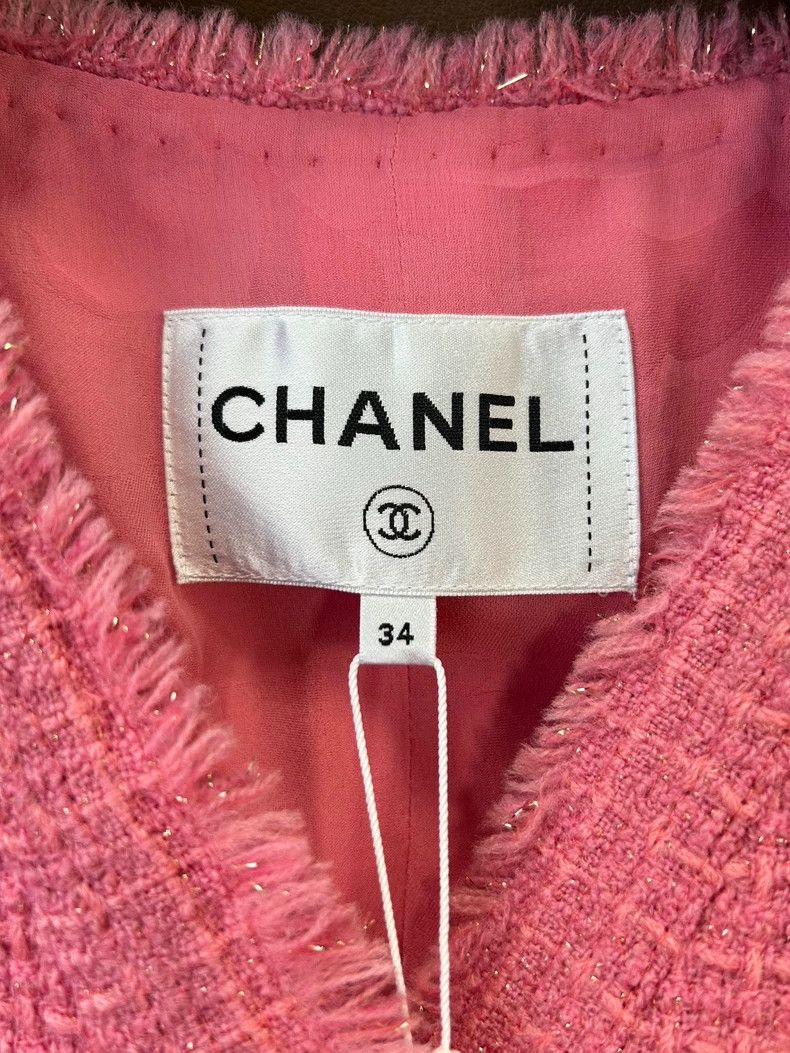 Chanel Chanel 2020 Pink Handmade Jacket - dmc Size US S / EU 44-46 / 1 - 6 Thumbnail