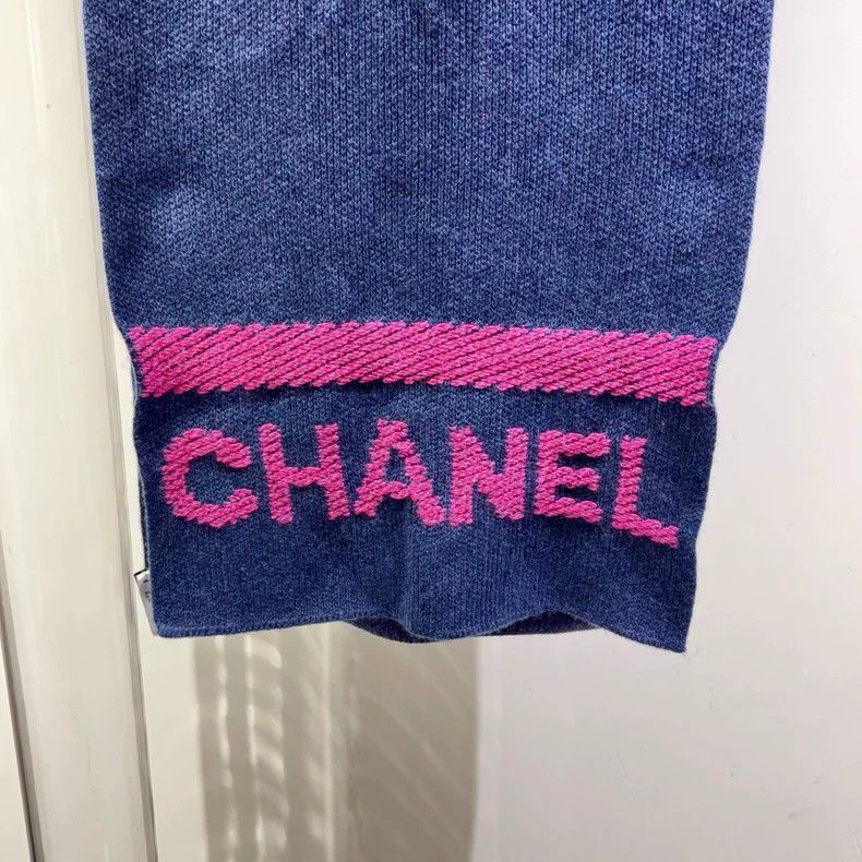Chanel Chanel Cashmere Scarf with Pink Logo - dmc Size ONE SIZE - 2 Thumbnail