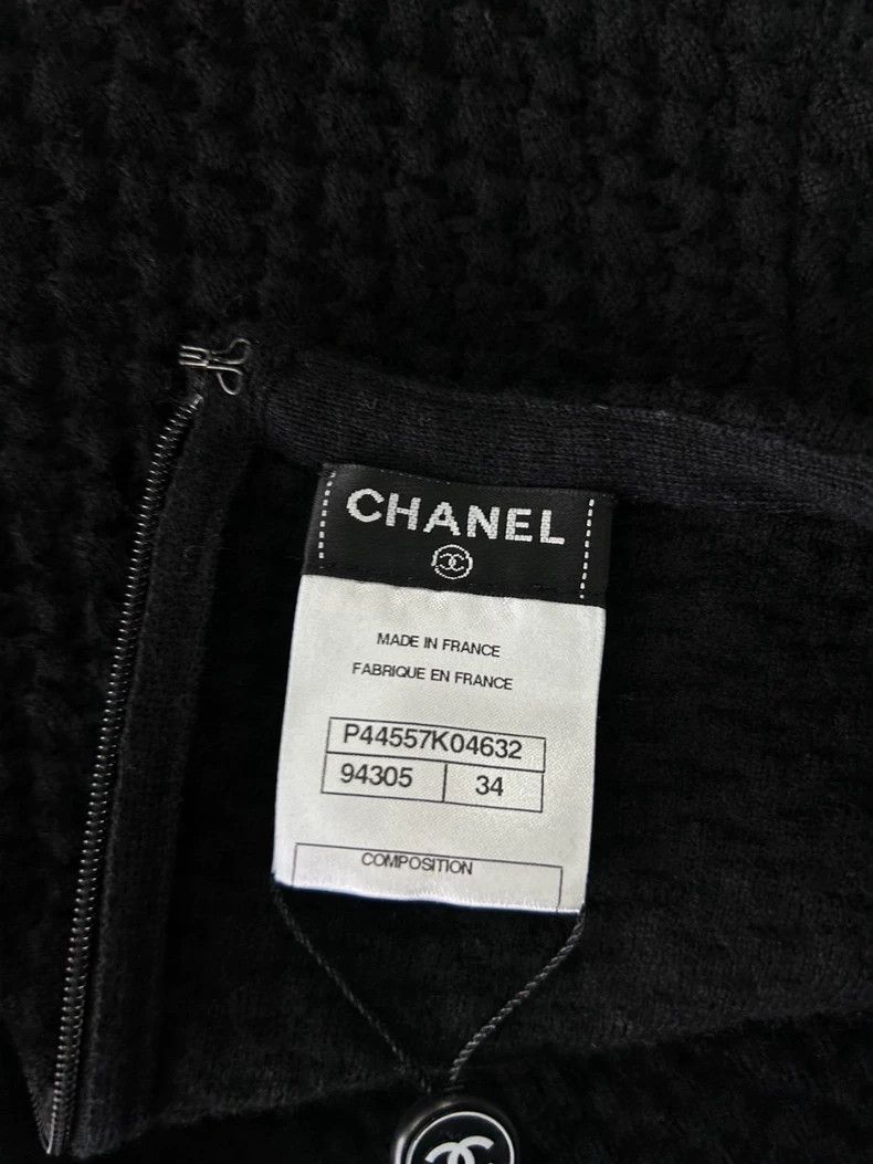 Chanel Chanel Black Knit Dress in Wool - dmc Size US 34 / EU 50 - 8 Thumbnail