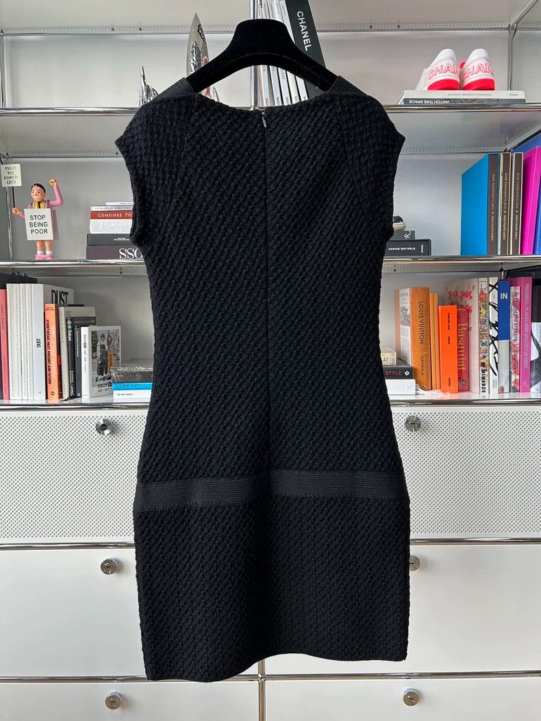 Chanel Black Knit Dress in Wool - dmc