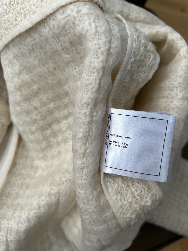 Chanel Chanel White Long Sleeve Dress with Chain Trim - dmc Size 34" / US 12 / IT 48 - 8 Thumbnail