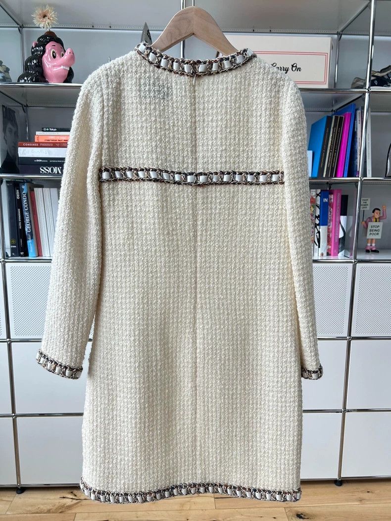 Chanel Chanel White Long Sleeve Dress with Chain Trim - dmc Size 34" / US 12 / IT 48 - 2 Thumbnail