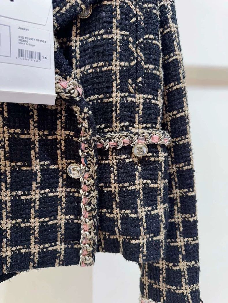 Chanel Chanel Tweed Jacket with Chain Edging - dmc Size US S / EU 44-46 / 1 - 2 Thumbnail