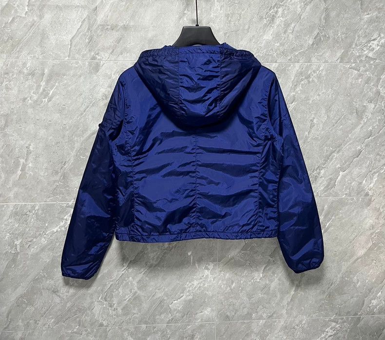 Prada Prada Nylon Jacket for Women in Size 40 - dmc Size US M / EU 48-50 / 2 - 2 Thumbnail