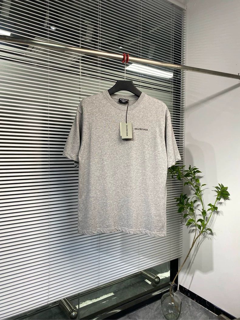 Balenciaga Balenciaga Gray Short Sleeve T-Shirt with Logo - dmc Size US XXS / EU 40 - 2 Thumbnail