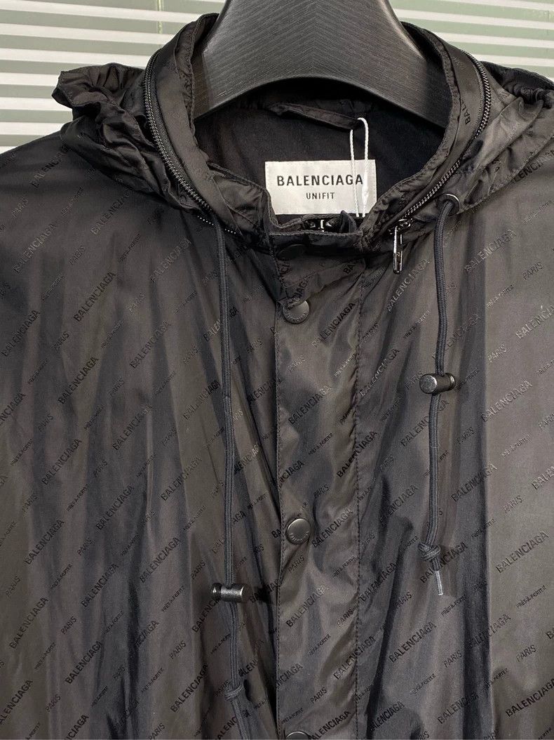 Balenciaga Balenciaga Black Windbreaker with Logo Print - dmc Size US XS / EU 42 / 0 - 3 Thumbnail