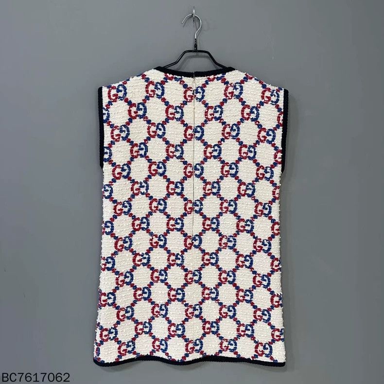 Gucci Gucci Sleeveless Dress with Logo Pattern - dmc Size US 38 / EU 54 - 2 Thumbnail