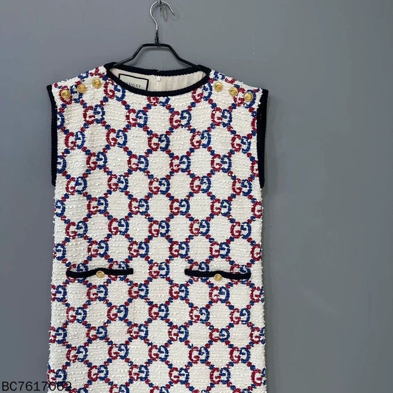 Gucci Gucci Sleeveless Dress with Logo Pattern - dmc Size US 38 / EU 54 - 3 Thumbnail
