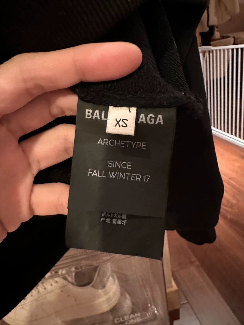 Balenciaga Balenciaga Black Hoodie in Excellent Condition - dmc Size US M / EU 48-50 / 2 - 4 Thumbnail
