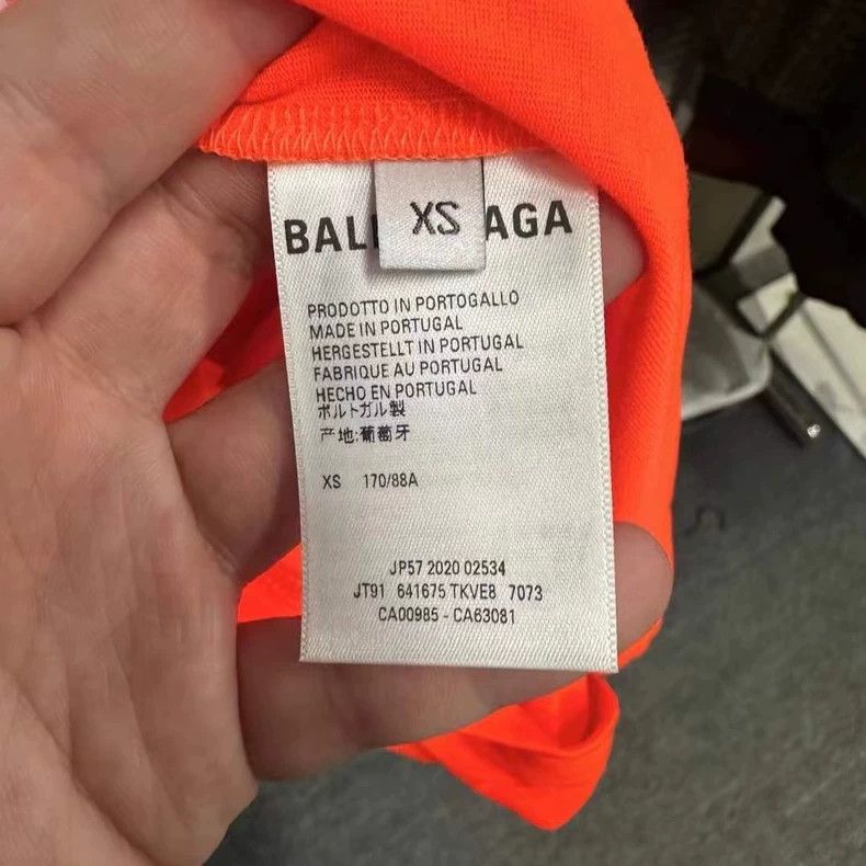 Balenciaga Balenciaga Orange Short Sleeve T-Shirt Sale - dmc Size US XS / EU 42 / 0 - 5 Thumbnail