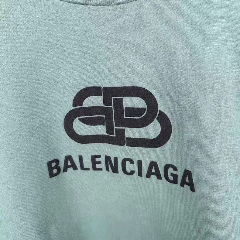 Balenciaga Balenciaga Short Sleeve Logo T-Shirt in Green - dmc Size US S / EU 44-46 / 1 - 3 Thumbnail
