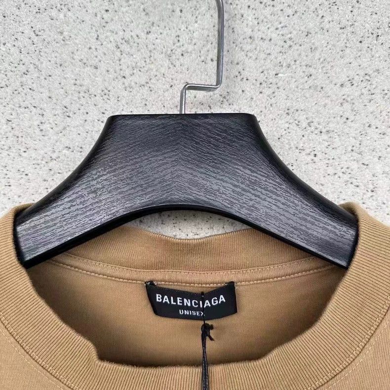 Balenciaga Balenciaga Khaki Short Sleeve T-Shirt - dmc Size US L / EU 52-54 / 3 - 2 Thumbnail