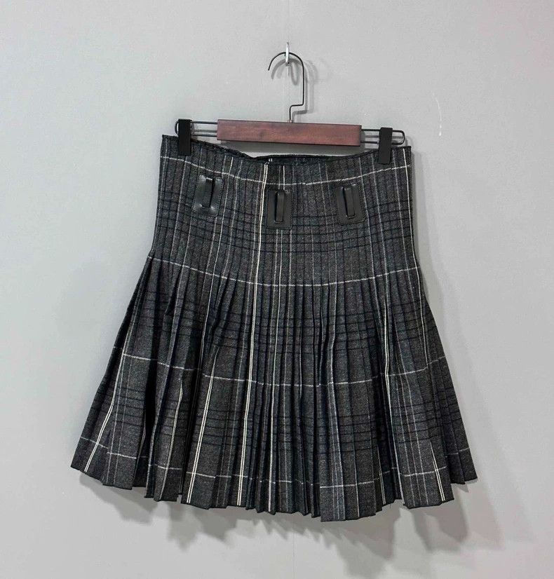 Dior Plaid Pleated Skirt by Dior - dmc Size US 36 / EU 52 - 3 Thumbnail