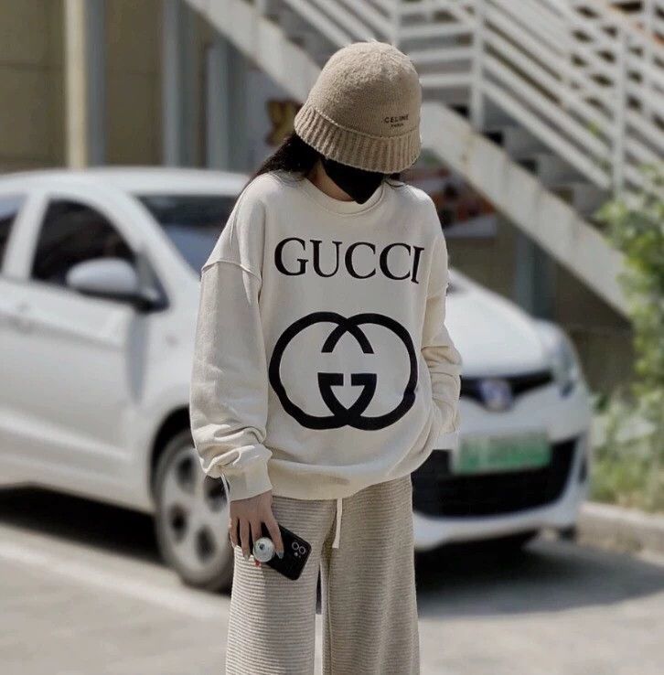 Gucci Gucci White Logo Print Long Sleeve Sweatshirt - dmc Size US S / EU 44-46 / 1 - 9 Thumbnail
