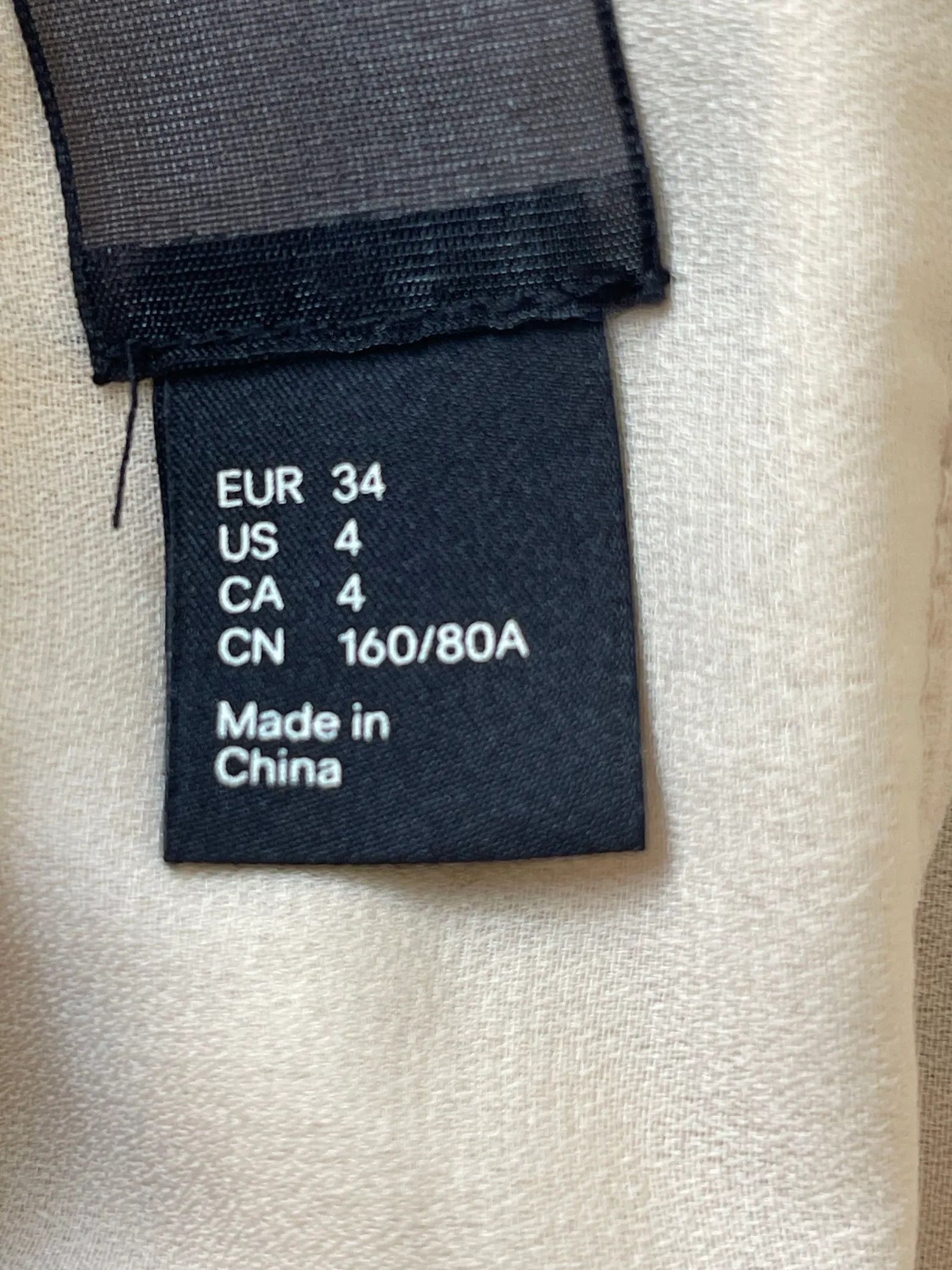 H&M H&M Dress Size XS / US 0-2 / IT 36-38 - 2 Thumbnail