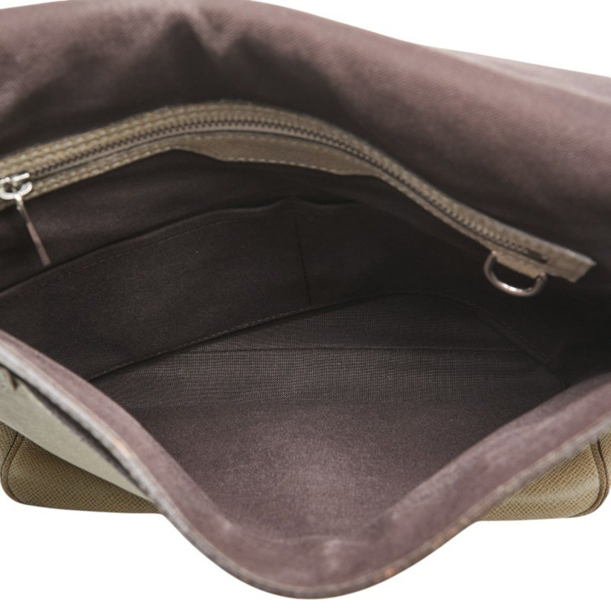 Louis Vuitton Louis Vuitton Taiga Milo Shoulder Bag M32633 Polaire Beige Leather Women's LOUIS VUITTON Size ONE SIZE - 10 Thumbnail