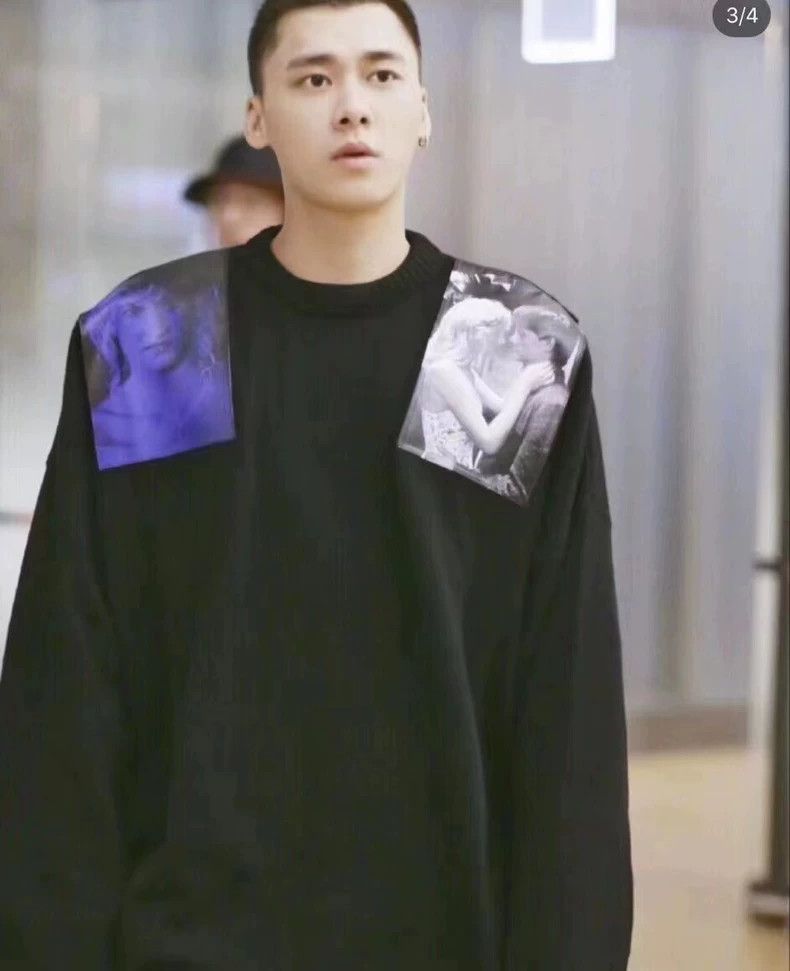 Raf Simons Raf Simons Black Sweater with Graphic Patches Size US L / EU 52-54 / 3 - 9 Thumbnail