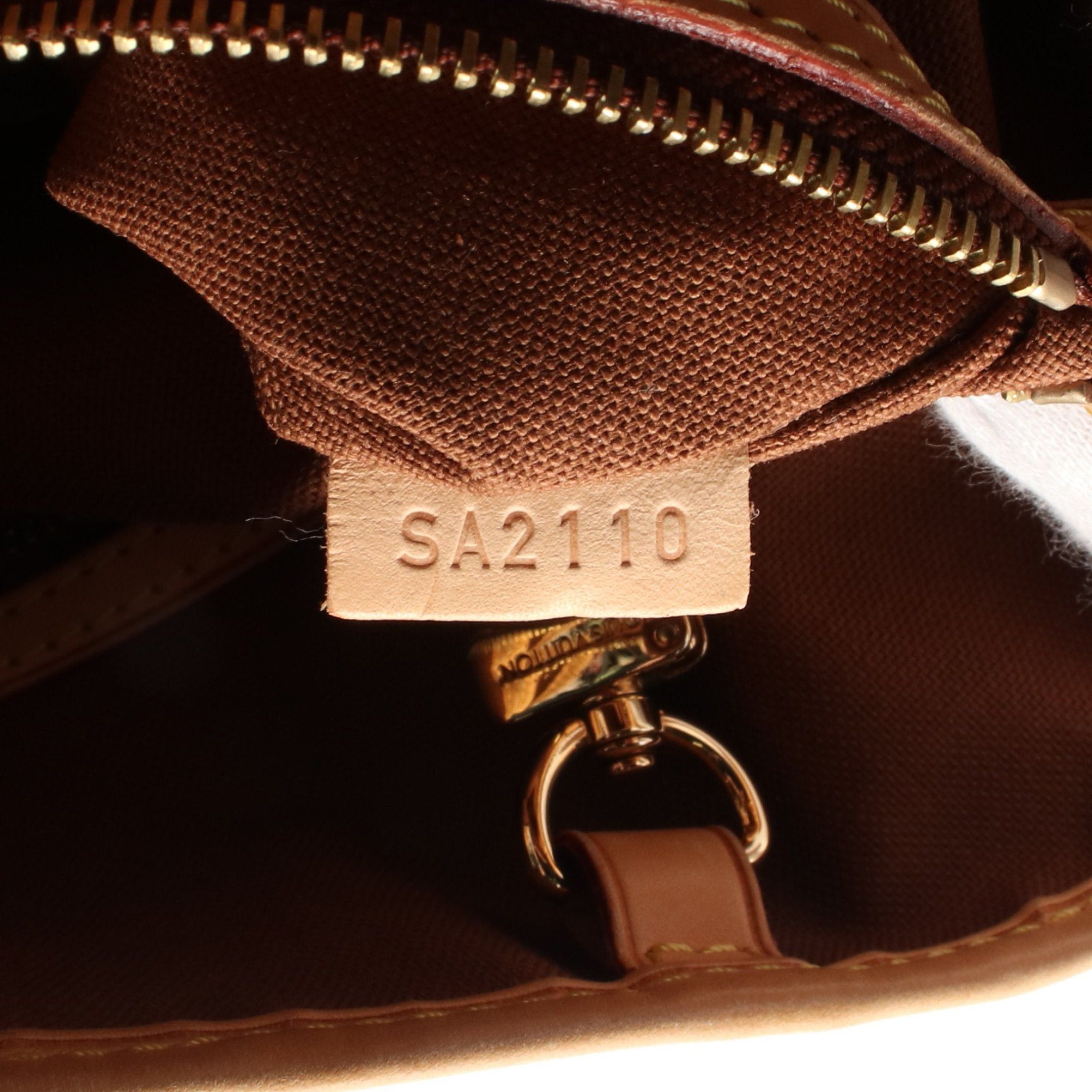 Louis Vuitton Louis Vuitton Batignolles Horizontal Monogram Shoulder Bag Leather Brown Size ONE SIZE - 5 Thumbnail