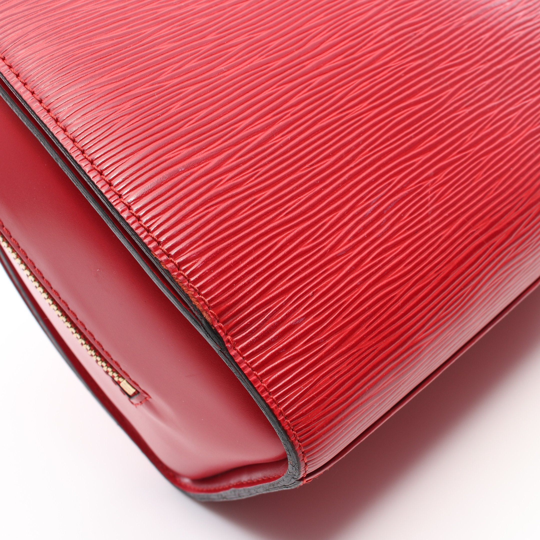 Louis Vuitton Louis Vuitton Pont Neuf Epi Castilian Red Handbag Leather Size ONE SIZE - 12 Thumbnail
