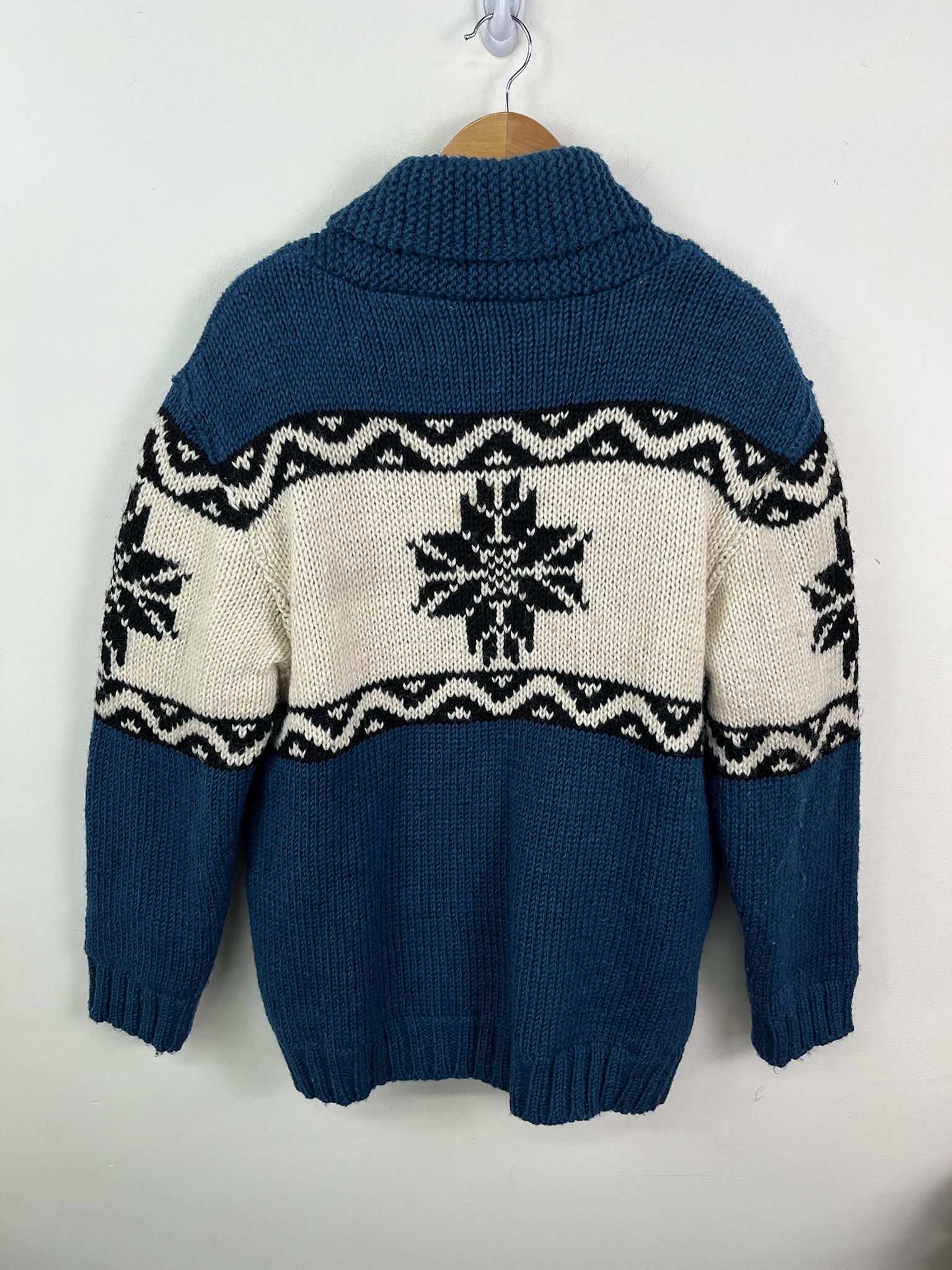Vintage Vitnage 90s Cowichan Knit Sweater Full Zip Cardigan Size S Size US S / EU 44-46 / 1 - 3 Thumbnail