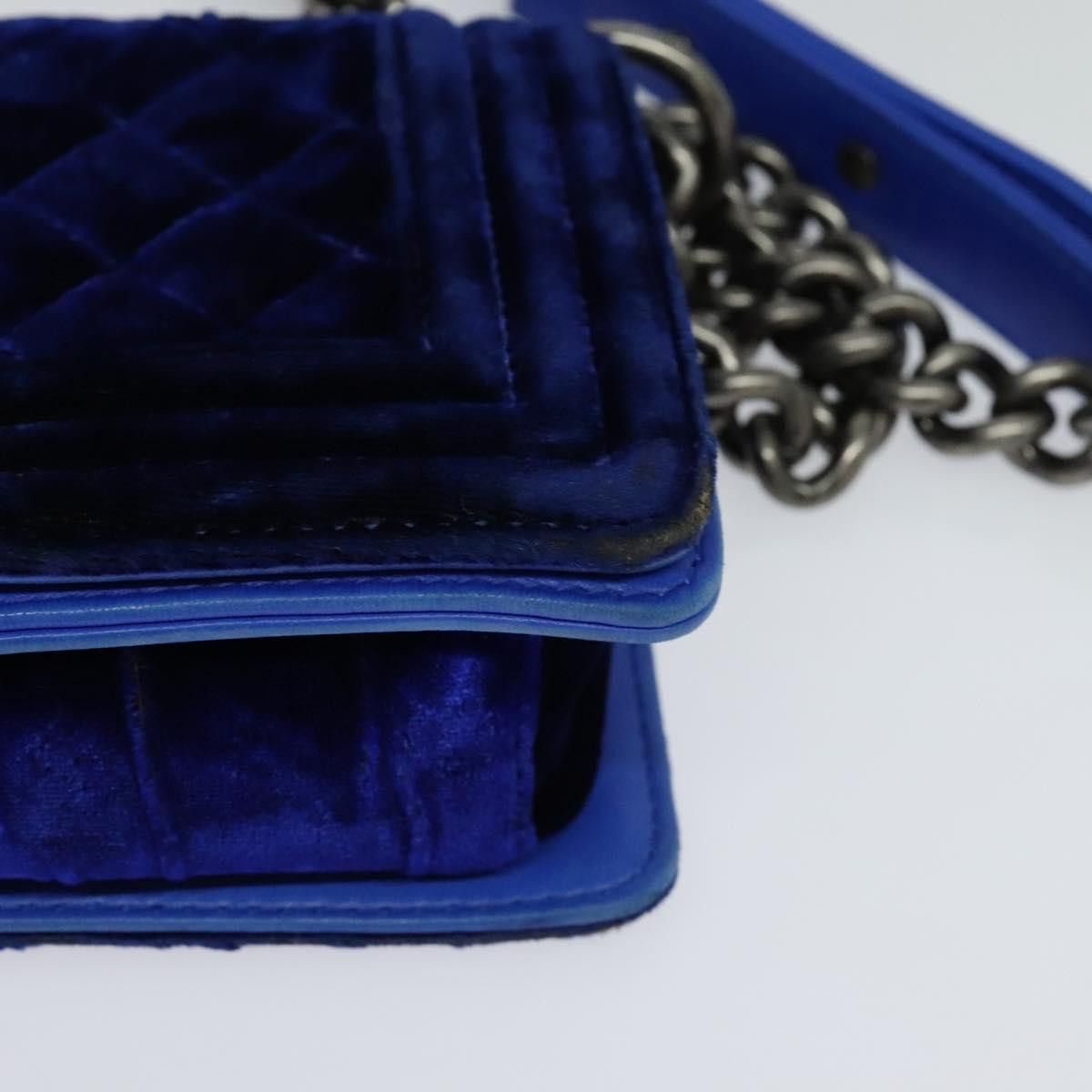 Chanel Boy Blue Velvet Shoulder Bag (Pre-Owned) Size ONE SIZE - 11 Thumbnail