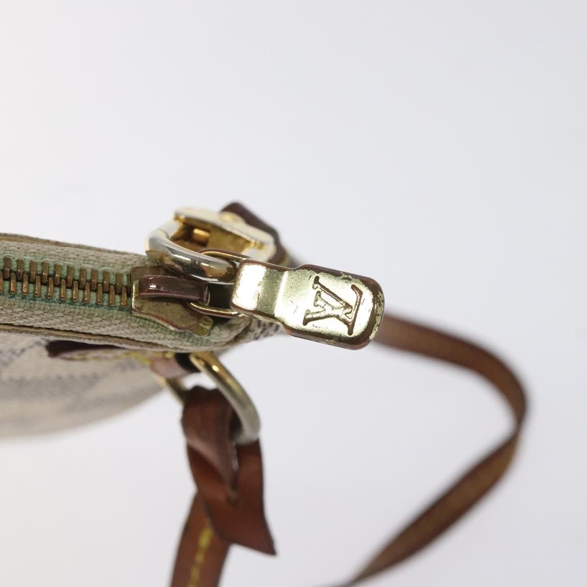 Pochette Accessoire Beige Canvas Clutch Bag (Pre-Owned)