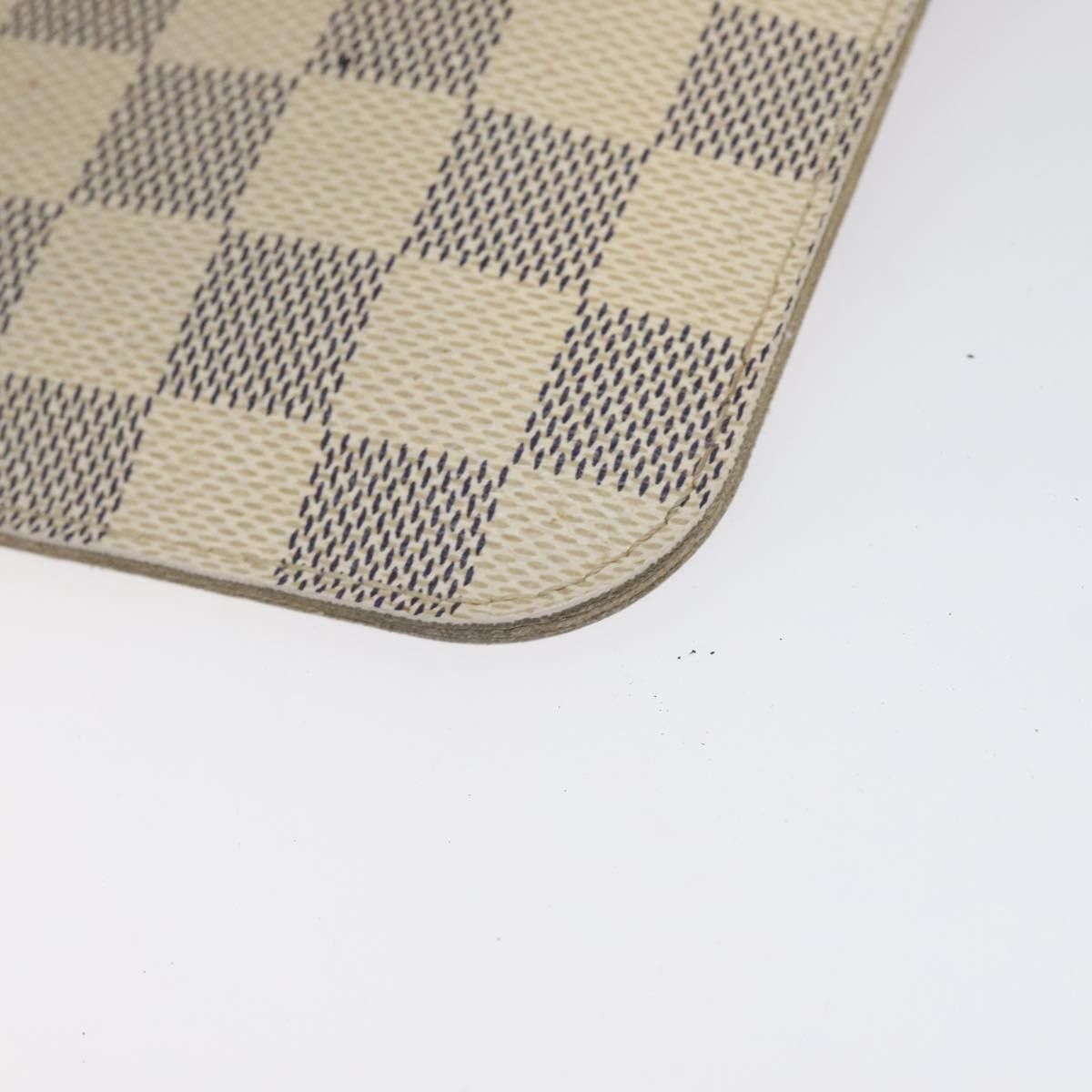 Pochette Accessoire Beige Canvas Clutch Bag (Pre-Owned)