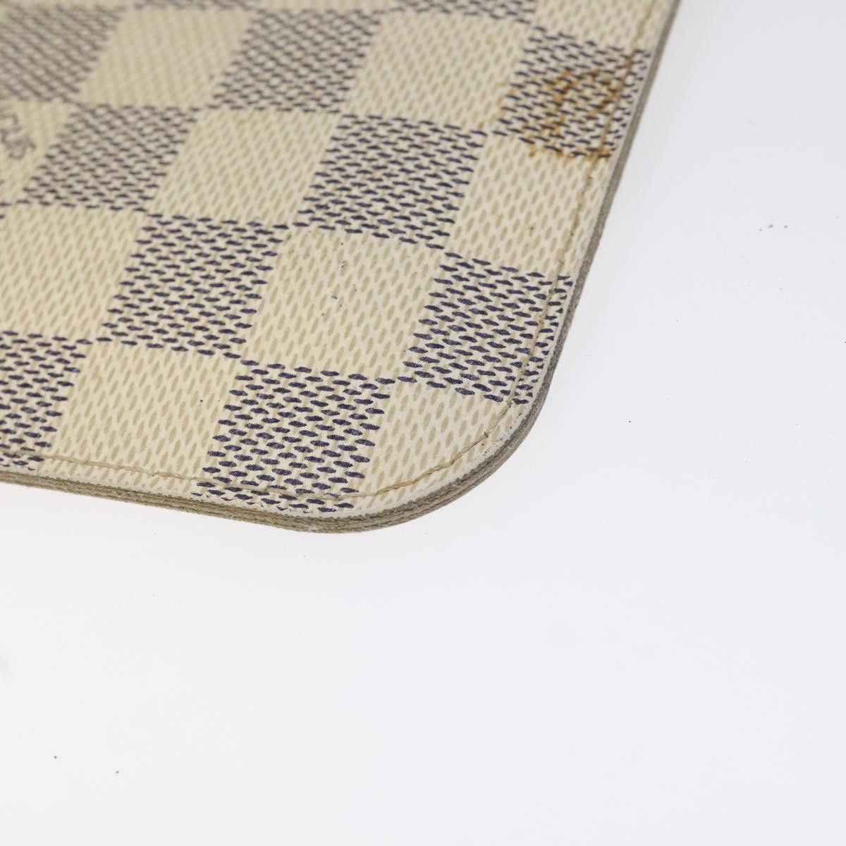 Pochette Accessoire Beige Canvas Clutch Bag (Pre-Owned)