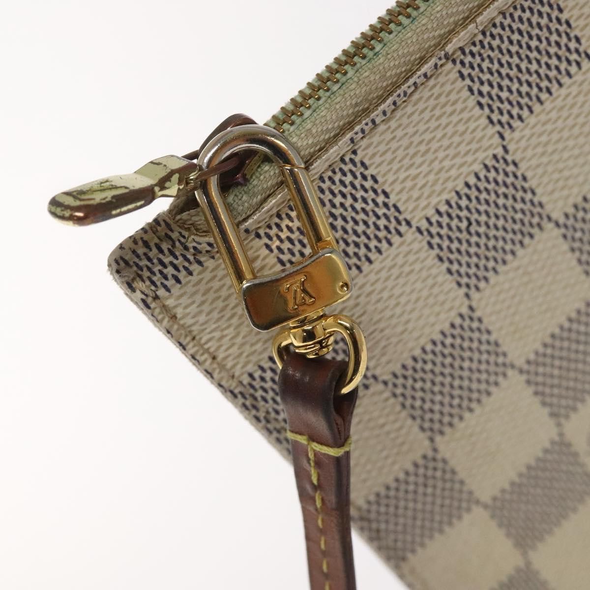 Pochette Accessoire Beige Canvas Clutch Bag (Pre-Owned)
