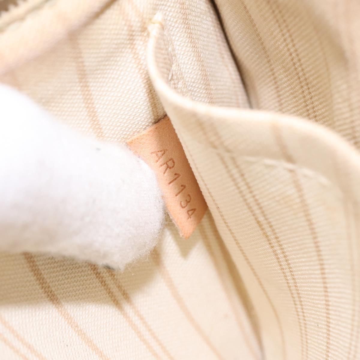 Pochette Accessoire Beige Canvas Clutch Bag (Pre-Owned)
