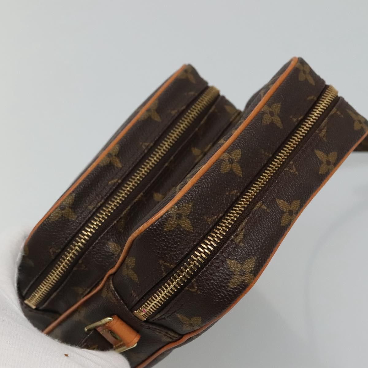 Louis Vuitton Amazon Brown Canvas Shoulder Bag (Pre-Owned) Size ONE SIZE - 5 Thumbnail