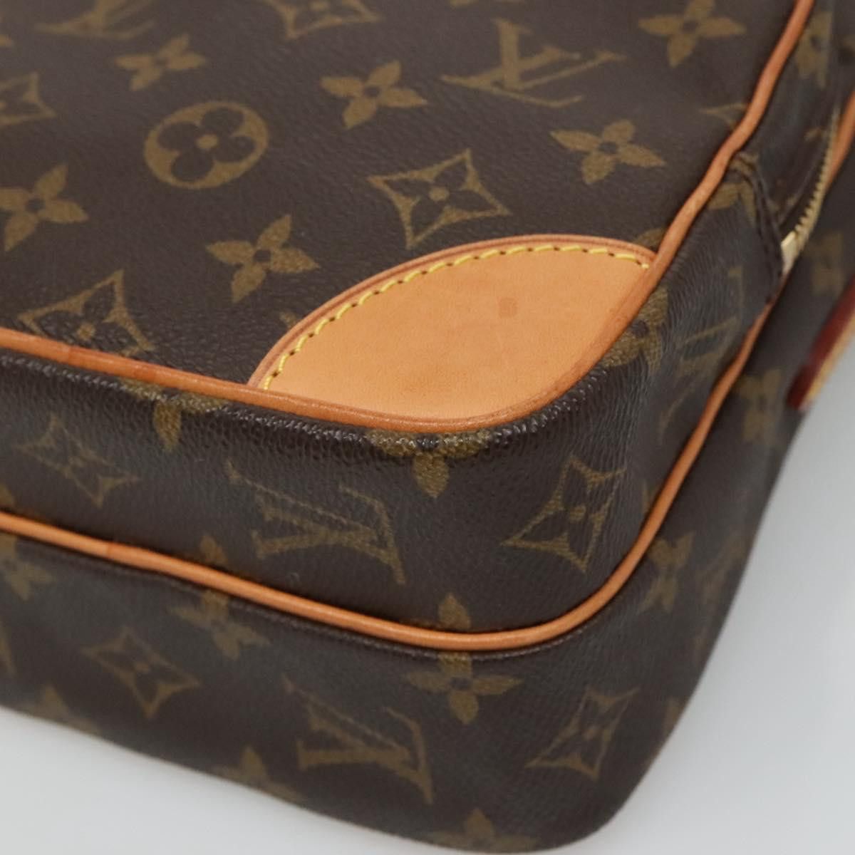 Louis Vuitton Amazon Brown Canvas Shoulder Bag (Pre-Owned) Size ONE SIZE - 9 Thumbnail