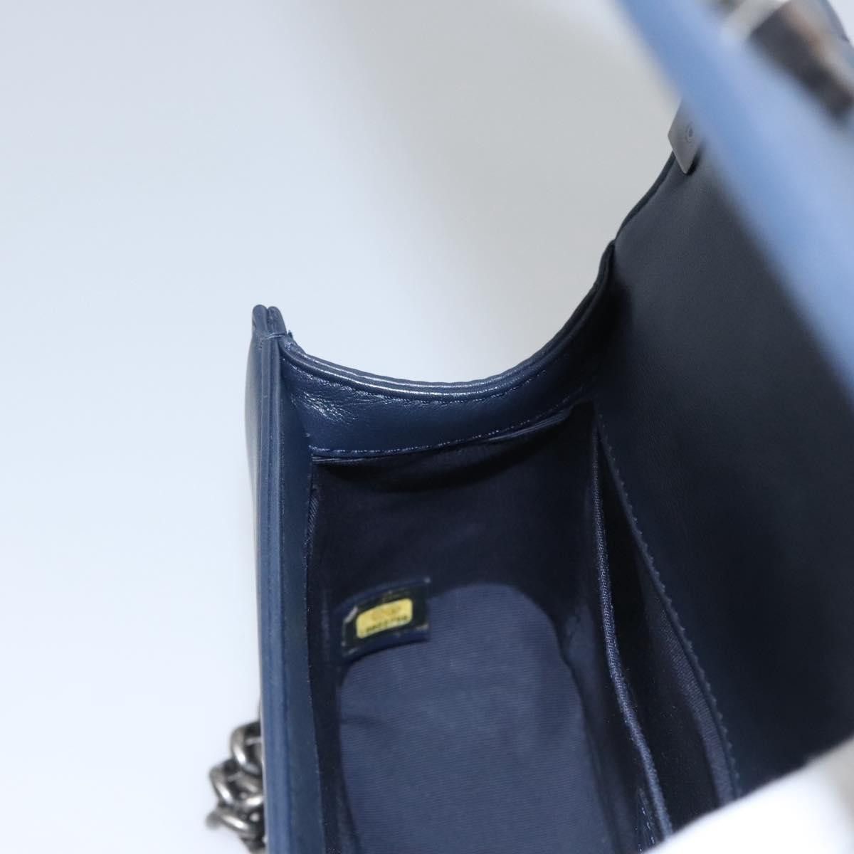 Chanel Boy Navy Leather Shoulder Bag (Pre-Owned) Size ONE SIZE - 19 Thumbnail