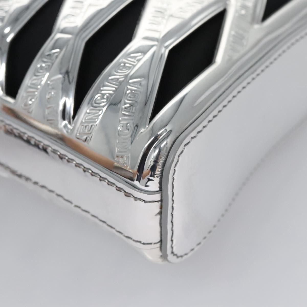 Balenciaga Silver Patent Leather Clutch Bag (Pre-Owned) Size ONE SIZE - 9 Thumbnail