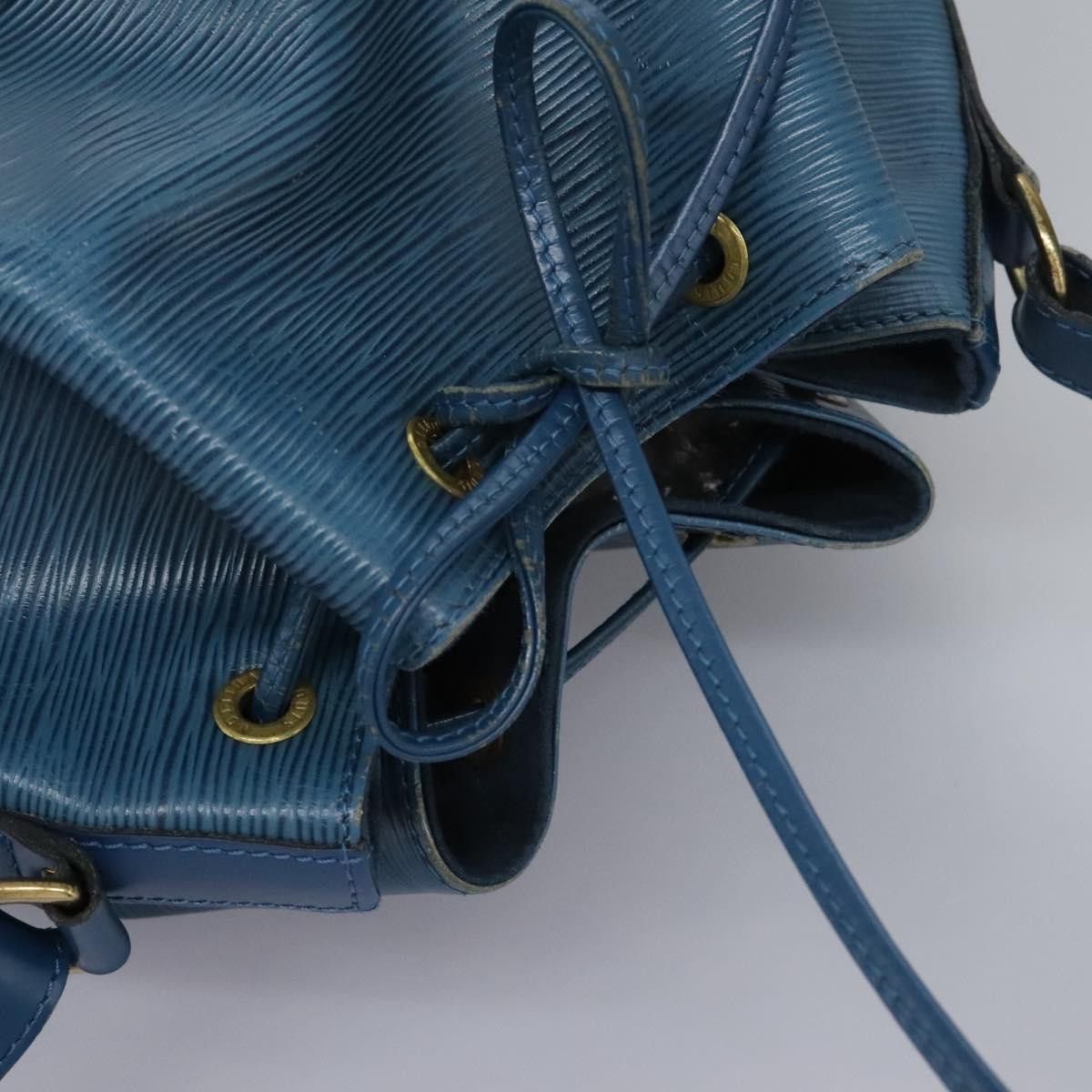 Louis Vuitton Noe Blue Leather Shoulder Bag (Pre-Owned) Size ONE SIZE - 5 Thumbnail