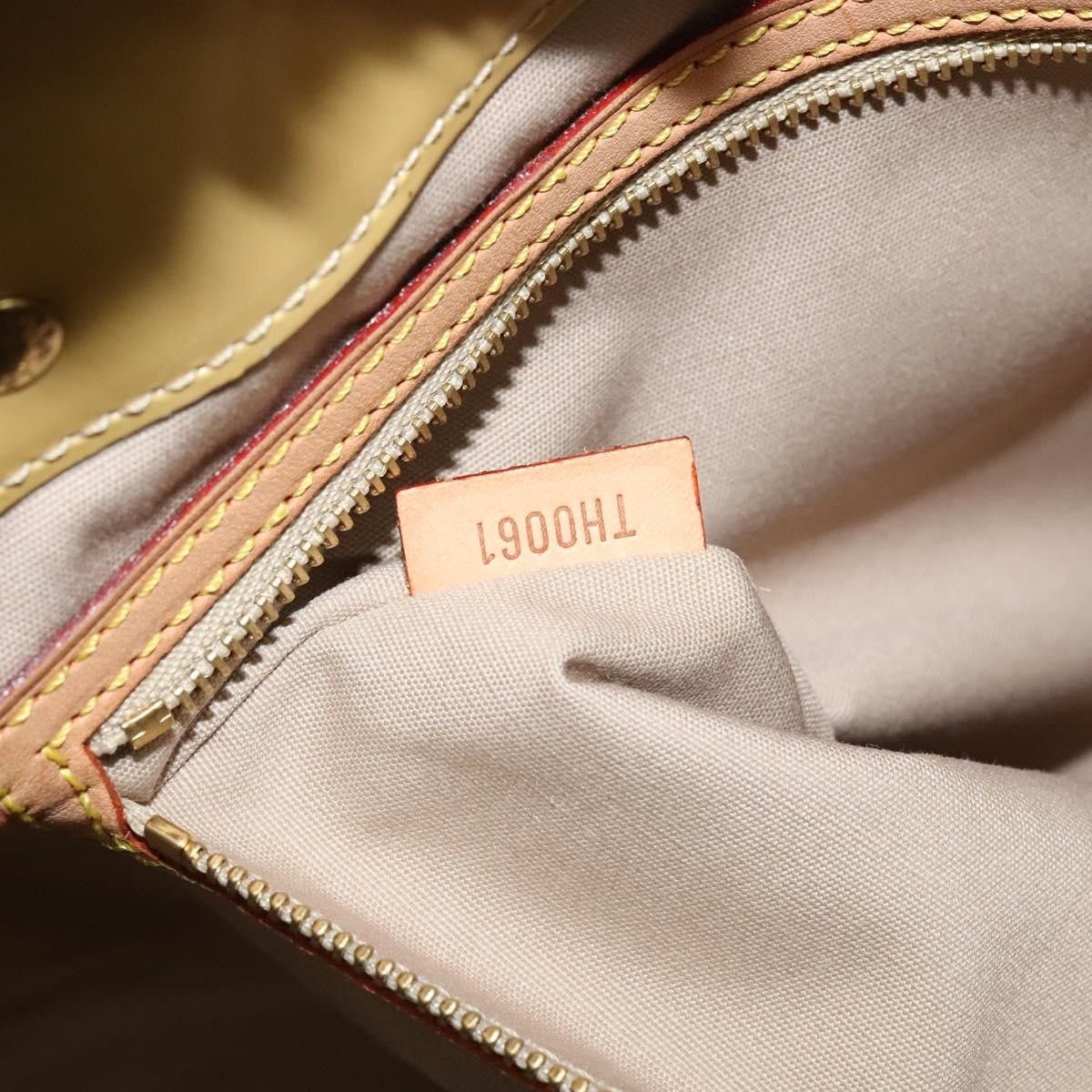 Louis Vuitton Reade Beige Patent Leather Tote Bag (Pre-Owned) Size ONE SIZE - 18 Thumbnail