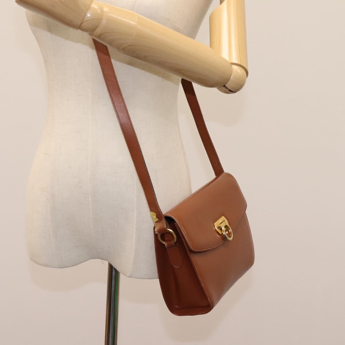 Salvatore Ferragamo Gancini Brown Leather Shoulder Bag (Pre-Owned) Size ONE SIZE - 19 Thumbnail
