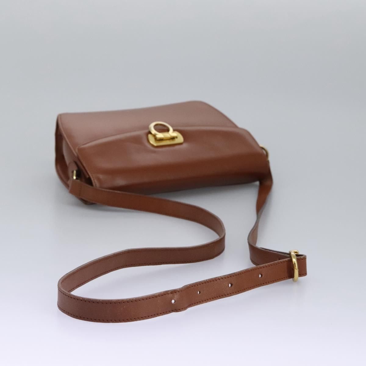 Salvatore Ferragamo Gancini Brown Leather Shoulder Bag (Pre-Owned) Size ONE SIZE - 10 Thumbnail