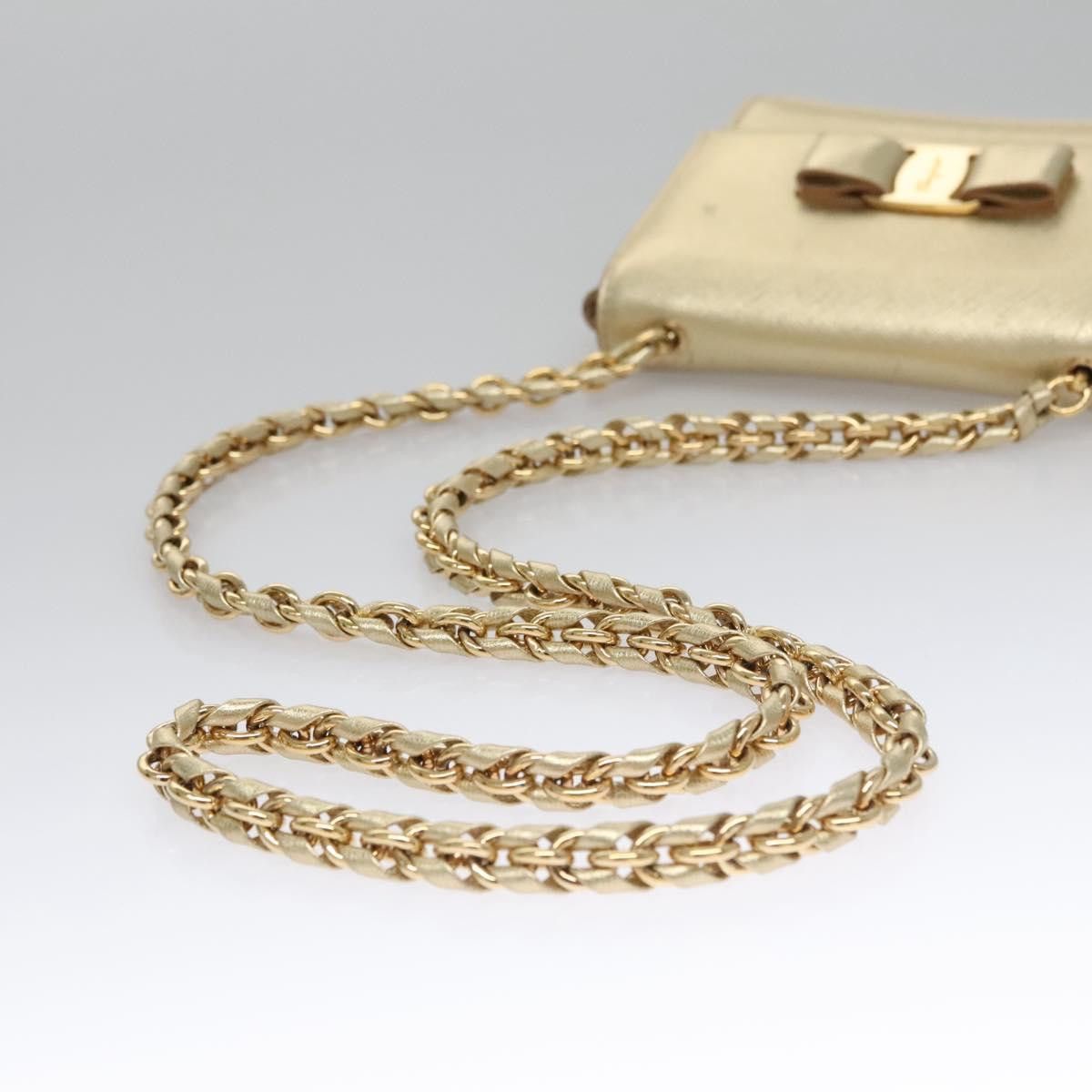 Salvatore Ferragamo Vara Gold Leather Shoulder Bag (Pre-Owned) Size ONE SIZE - 7 Thumbnail
