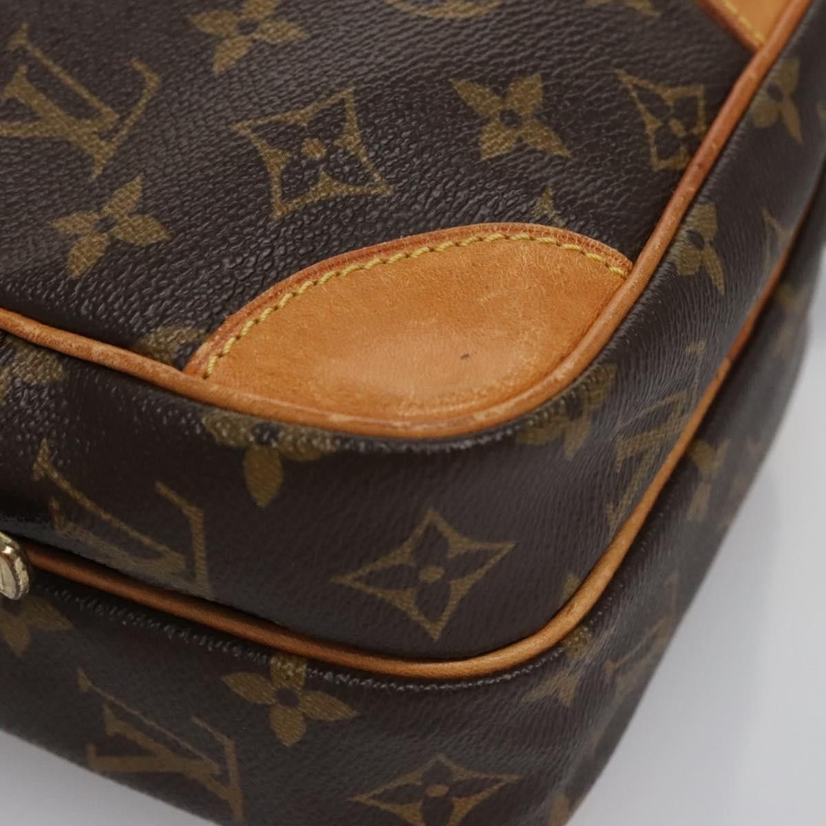 Louis Vuitton Amazon Brown Canvas Shoulder Bag (Pre-Owned) Size ONE SIZE - 10 Thumbnail