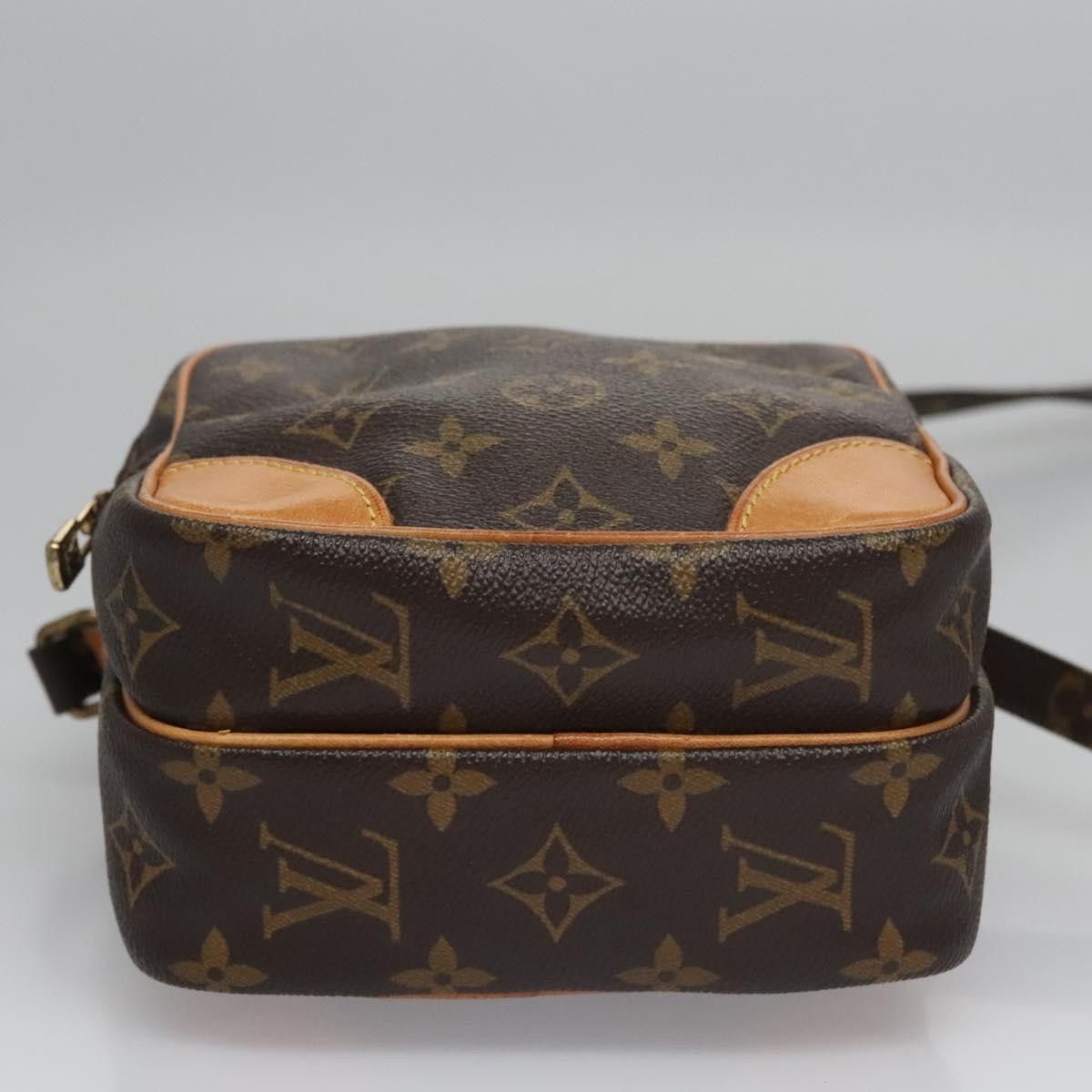 Louis Vuitton Amazon Brown Canvas Shoulder Bag (Pre-Owned) Size ONE SIZE - 9 Thumbnail