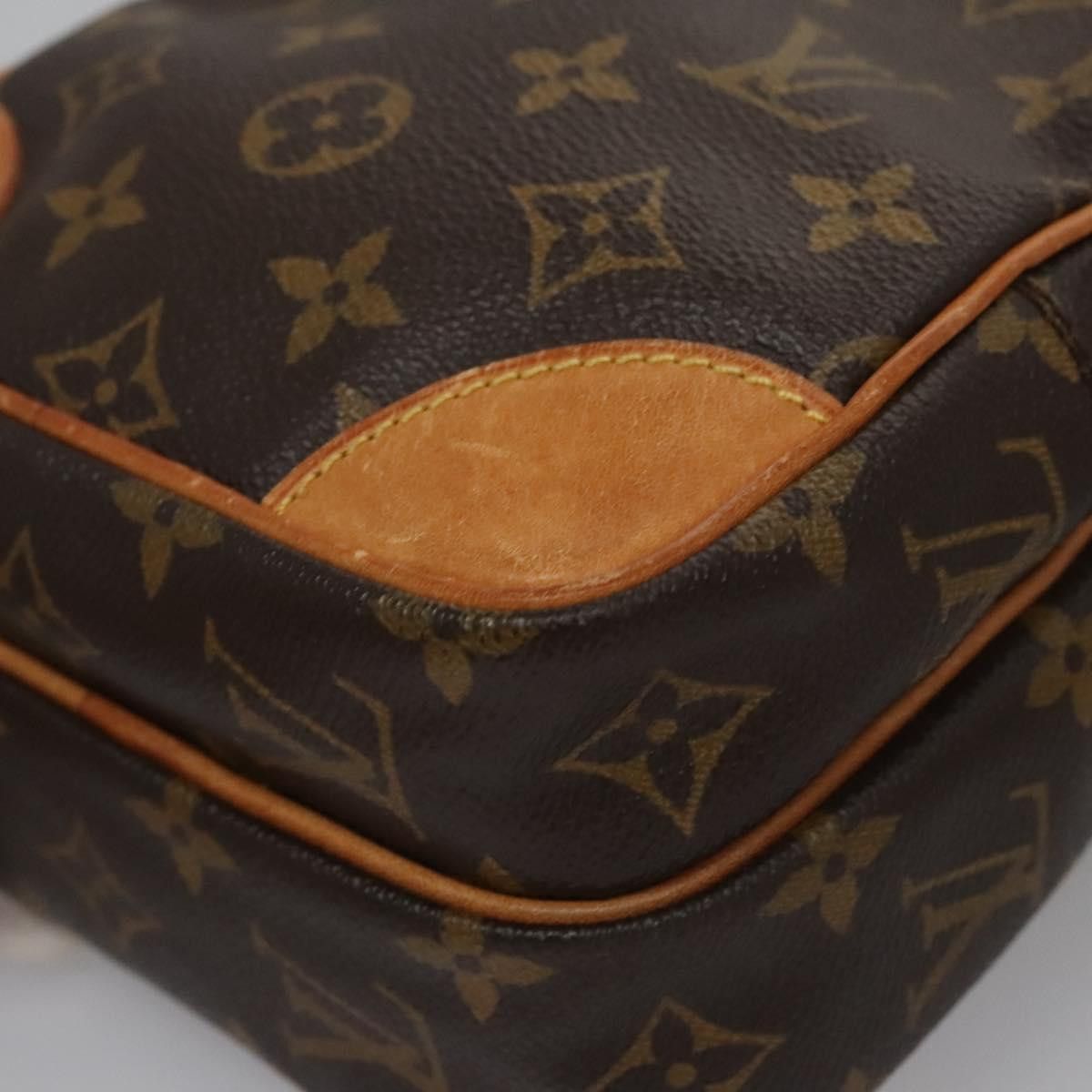 Louis Vuitton Amazon Brown Canvas Shoulder Bag (Pre-Owned) Size ONE SIZE - 11 Thumbnail