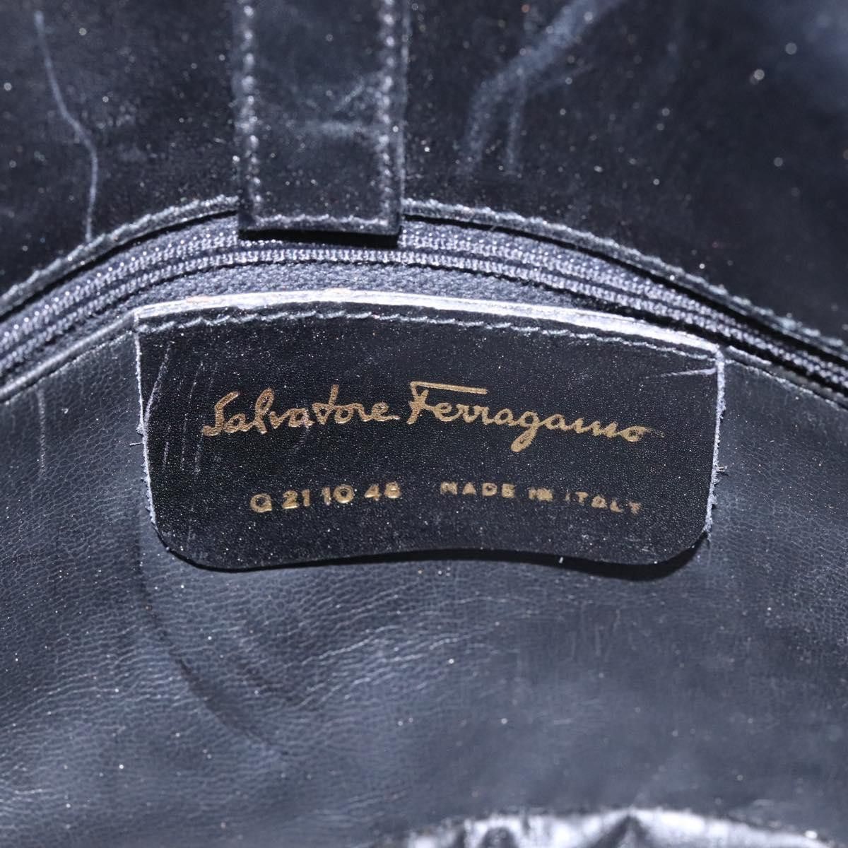 Salvatore Ferragamo - Black Leather Shoulder Bag (Pre-Owned) Size ONE SIZE - 20 Thumbnail